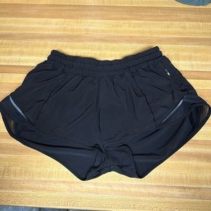 Lululemon Hotty Hot Short